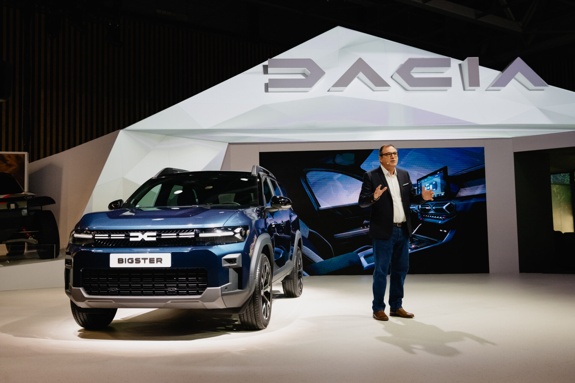 Dacia au Mondial de l'Auto 2024